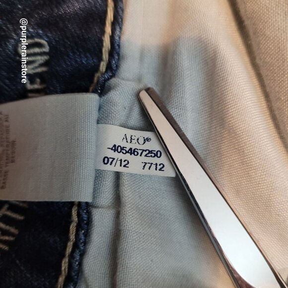 American Eagle Jeans 6 R Favorite Boyfriend Low Rise Medium Dark Wash Stretch - Picture 6 of 13